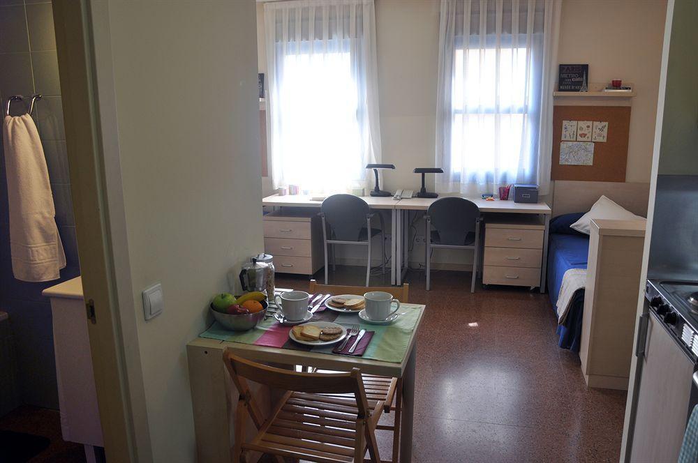 Residencia Universitaria Resa Blas De Otero Bilbao Luaran gambar